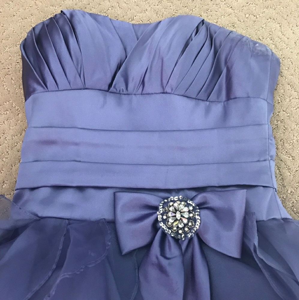 Prom dress - Picture 2 of 3